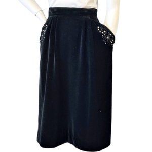 1950s Vintage Black Velveteen Slim Skirt With Pearl And Rhinestone Pockets